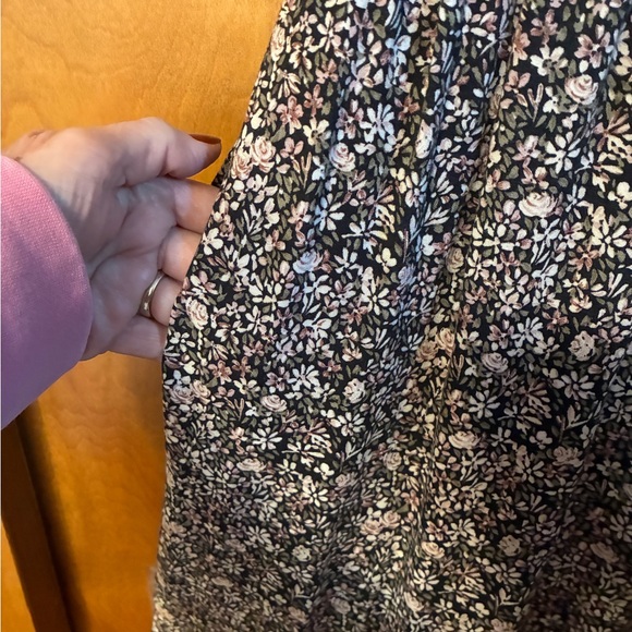 Molly Malloy Petite Black Floral Jumpsuit - Picture 7 of 10